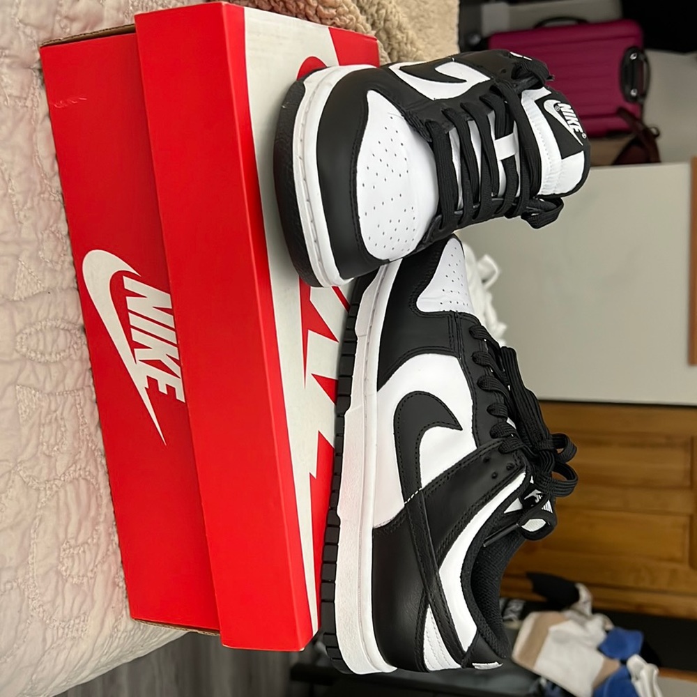W Nike Dunk Low